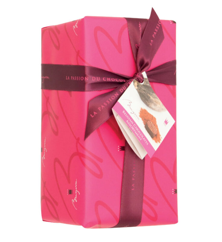 BRUYERRE BALLOTIN TYPE 850GR GARNI EVENEMENT  EMBALLAGE FUCHSIA