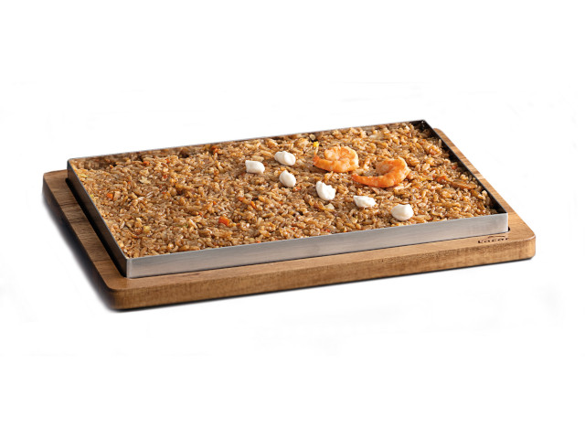 LACOR STAINLESS STEEL TRAY 29.5X19.5XH2CM ON ACACIA PLANK 33X23XH3CM