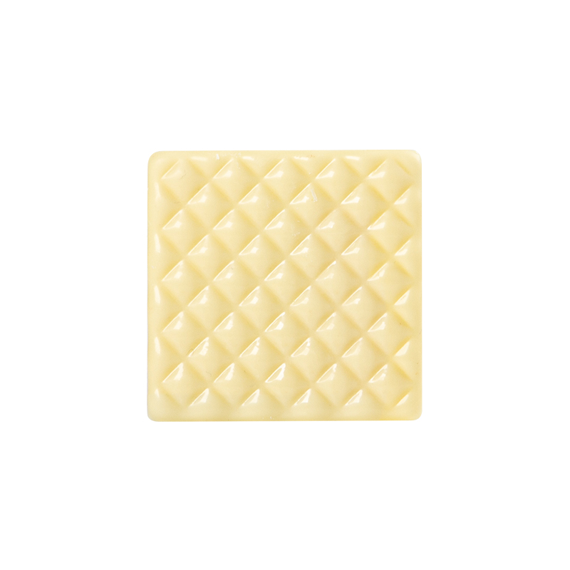 2015639 MINI SQUARE LOG END WITH WHITE CHOCOLATE RELIEF 5X5CM 75PCS
