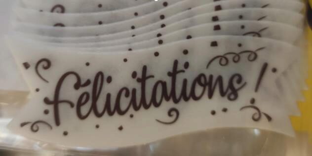 WITTE WAFERBANNER GEFELICITEERD 94X30MM 24 STUKS