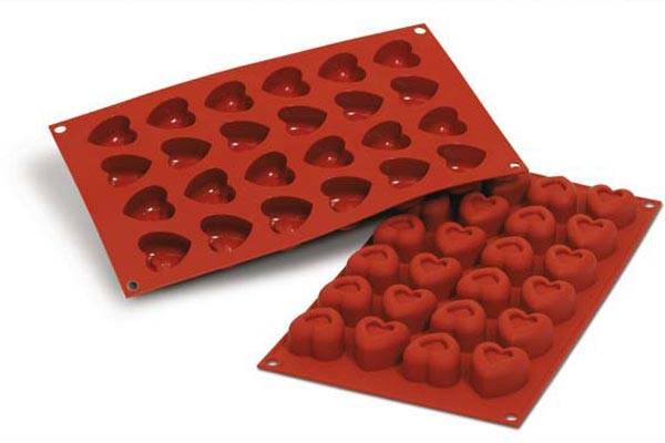 SILIKOMART SF089 MOLD 24 SMALL HEARTS RELIEF 33X35 HT 22MM 16ML NON-STICK GN1/3 -50° TO 250