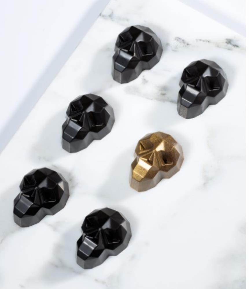 MOULE PRALINES POLYCARBONATE TETE DE MORT SKULLFACETTE 37X28MM 10GR