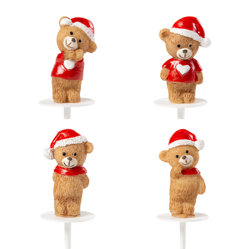 1015428 CHRISTMAS BEAR WITH BRONZE HAT 4CM 64PCS