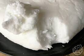 INSTANT WHITE FONDANT 74/1667 20 KG TRAY