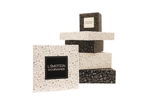 [25701323] TAARTDOZEN 32 X 5CM STANDAARD 50 STUKKEN FOST+ INBEGREPEN = STUK
