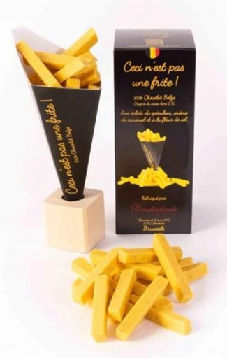 [14020352] CORNET DE 18 FRITES EN CHOCOLAT 125GR"CECI N'EST PAS UNE FRITE"