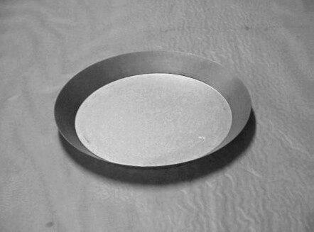 [51401300] GEALUMINISEERDE TAARTPLAAT Ø 30 CM, EFFEN RAND, 25 MM UITLOPENDE RAND