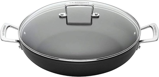 [57661859] LE CREUSET LES FORGEES PROVENCAALSE SAUTEPAN 28CM MET DEKSEL -2 HANDVATTEN