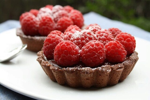 [02100891] BONCOLAC 673601 FRAMBOZENTAARTJE MET WITTE CHOCOLADE 27X110GR (ONGEVULD)
